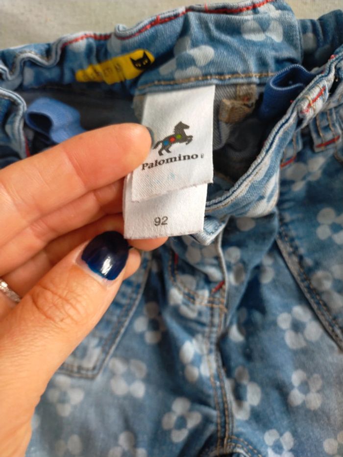 Jeans à fleurs 36 mois - photo numéro 2
