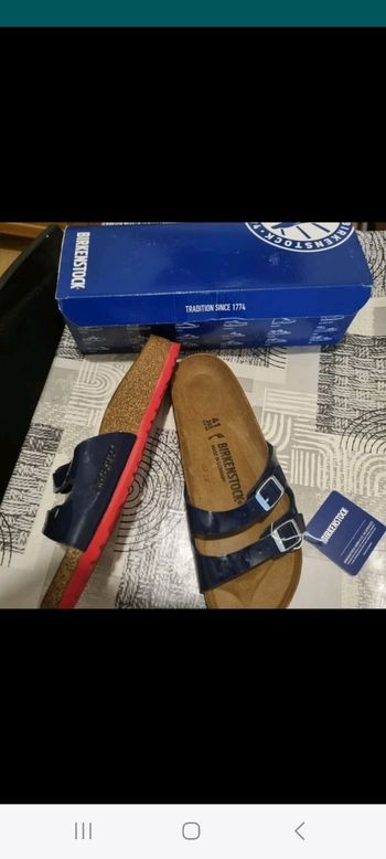 BIRKENSTOCK taille 41 - NEUF