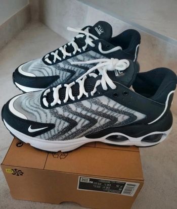 Basket Nike Air Max TW 38,5 Neuve