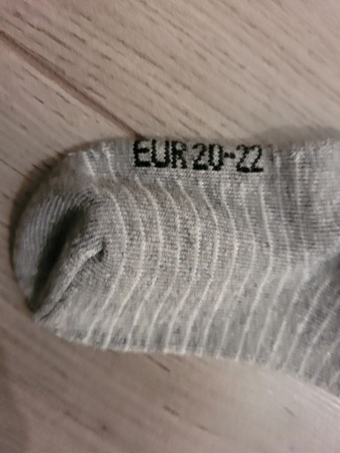 Collant neuf 18 / 24 mois 20 / 22 - photo numéro 2