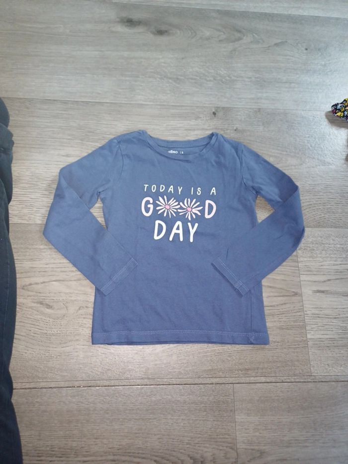 Tee shirt