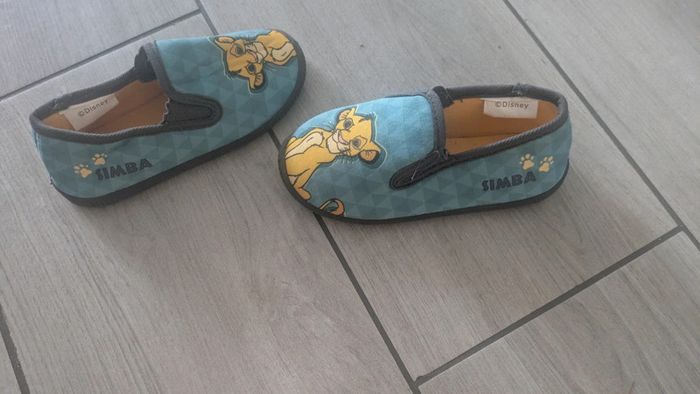 Chaussons le roi lion taille 27 - photo numéro 6