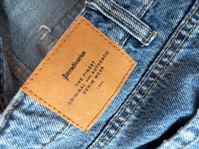 Jean troué stradivarius - photo numéro 10