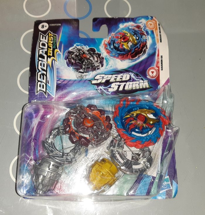 2 lots de 2 toupies Beyblade speed storm Hasbro - photo numéro 2