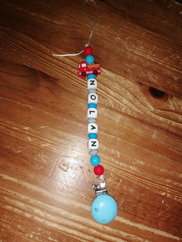 Attache tétine personnalisée - photo numéro 7