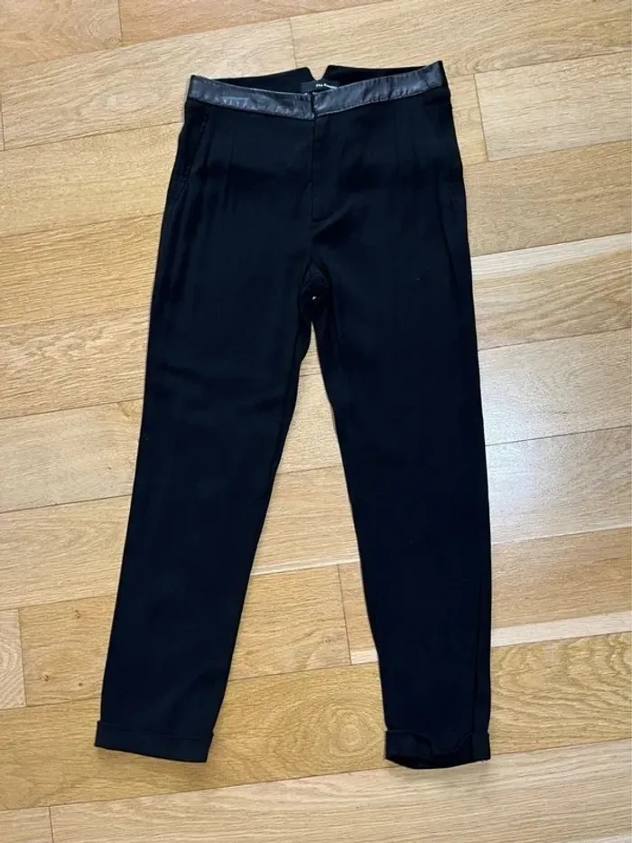 Pantalon fluide The Kooples – Taille 36 – Détails cuir – Chic et confortable 🖤