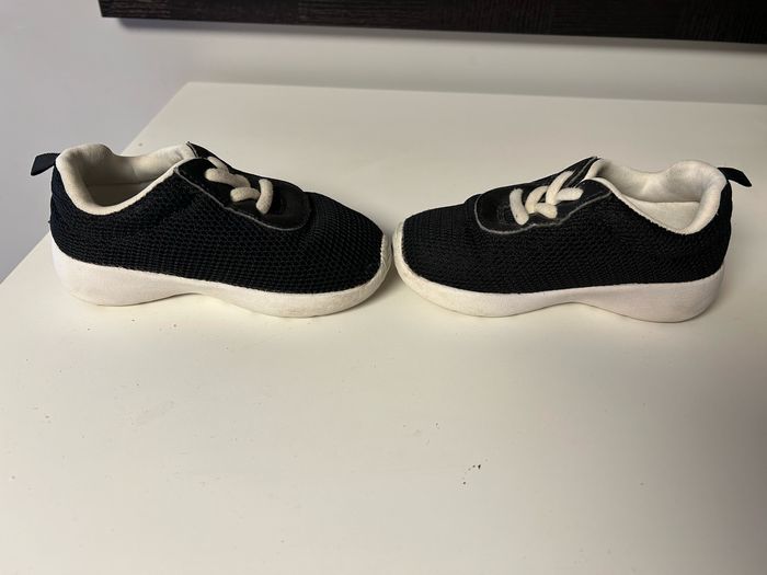Basket H&M taille 22 - photo numéro 4