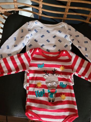 Lot 2 bodies manches longues