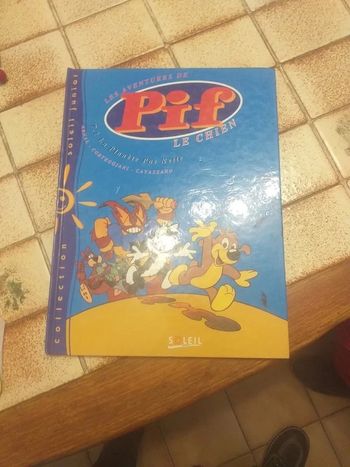 Livre bande dessinée les aventures de pif le chien