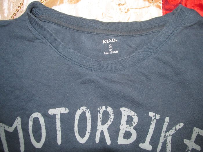 tshirt taille S Kiabi - photo numéro 3