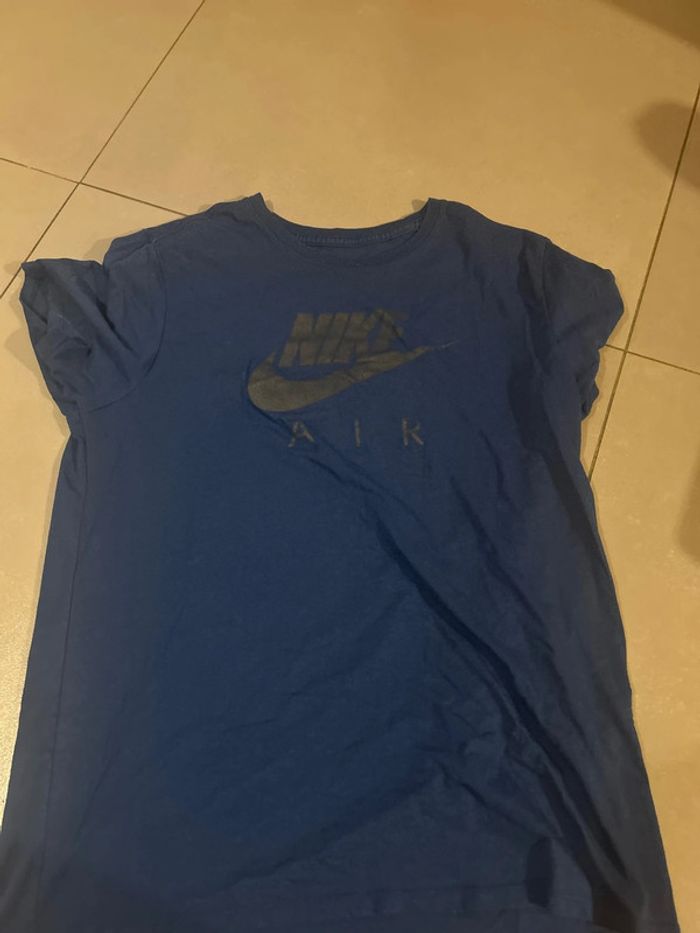 T-shirt Nike