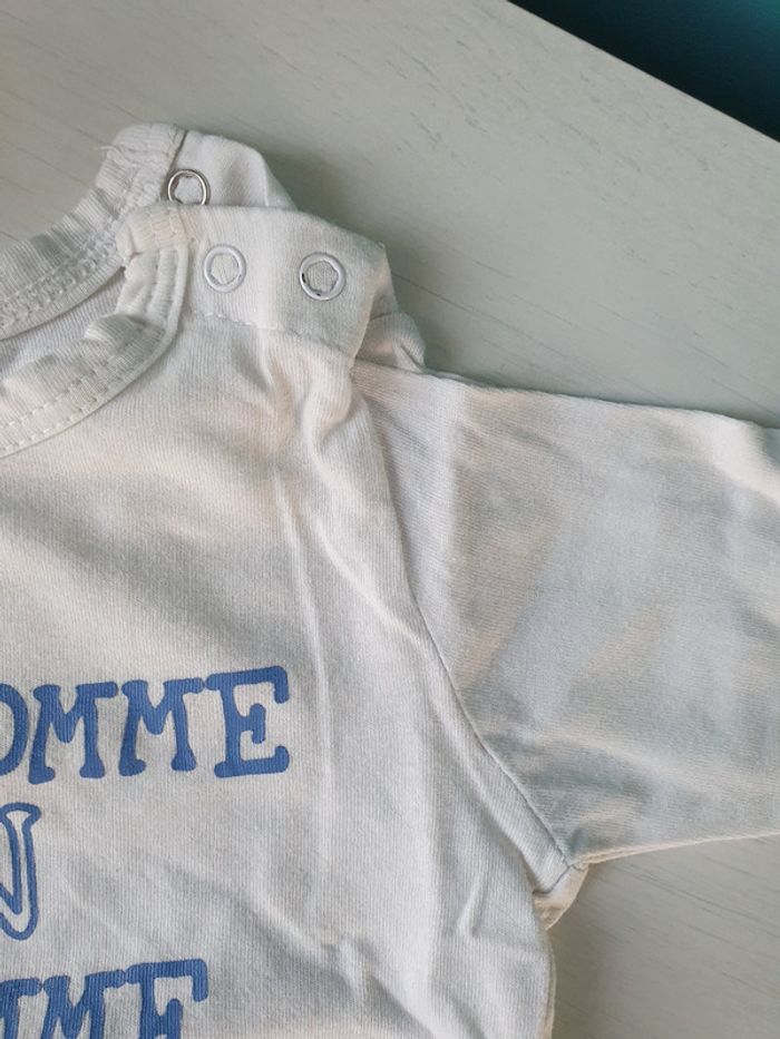 T-shirt Kiabi manches longues 3 mois - photo numéro 3