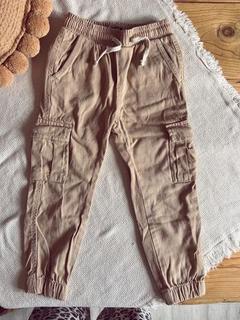 Pantalon cargo beige Kiabi 4 ans