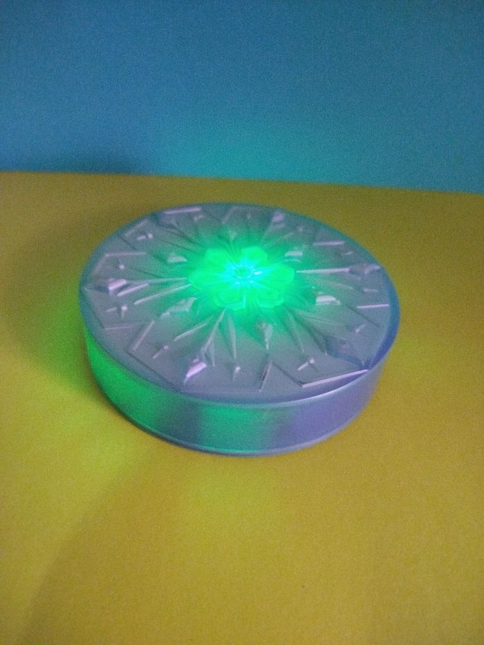 Socle lumineux pour poupée la reine des neiges - photo numéro 3