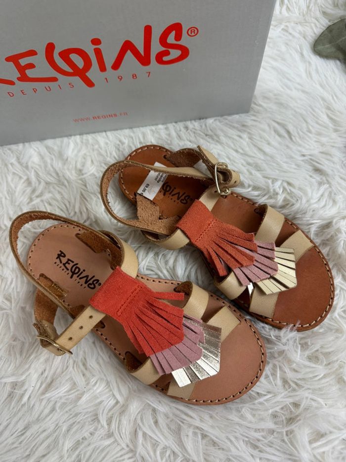 Paire de sandales Reqins taille 30 - photo numéro 2