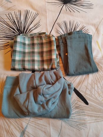 Ensemble pantalon, chemise, sweat