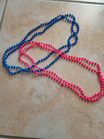 Lot 2 colliers de perles