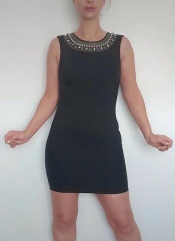 Robe noir chic col bijoux Zara taille 40