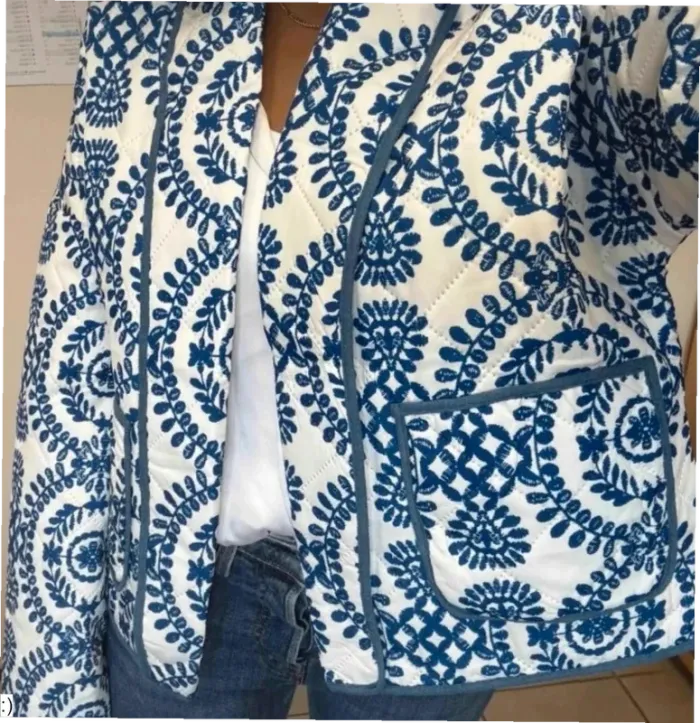 Veste Femme Matelassée Imprimé Floral Bleu Bohème - Taille M Neuf Jamais Porté