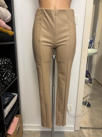 Pantalon similicuir beige neuf