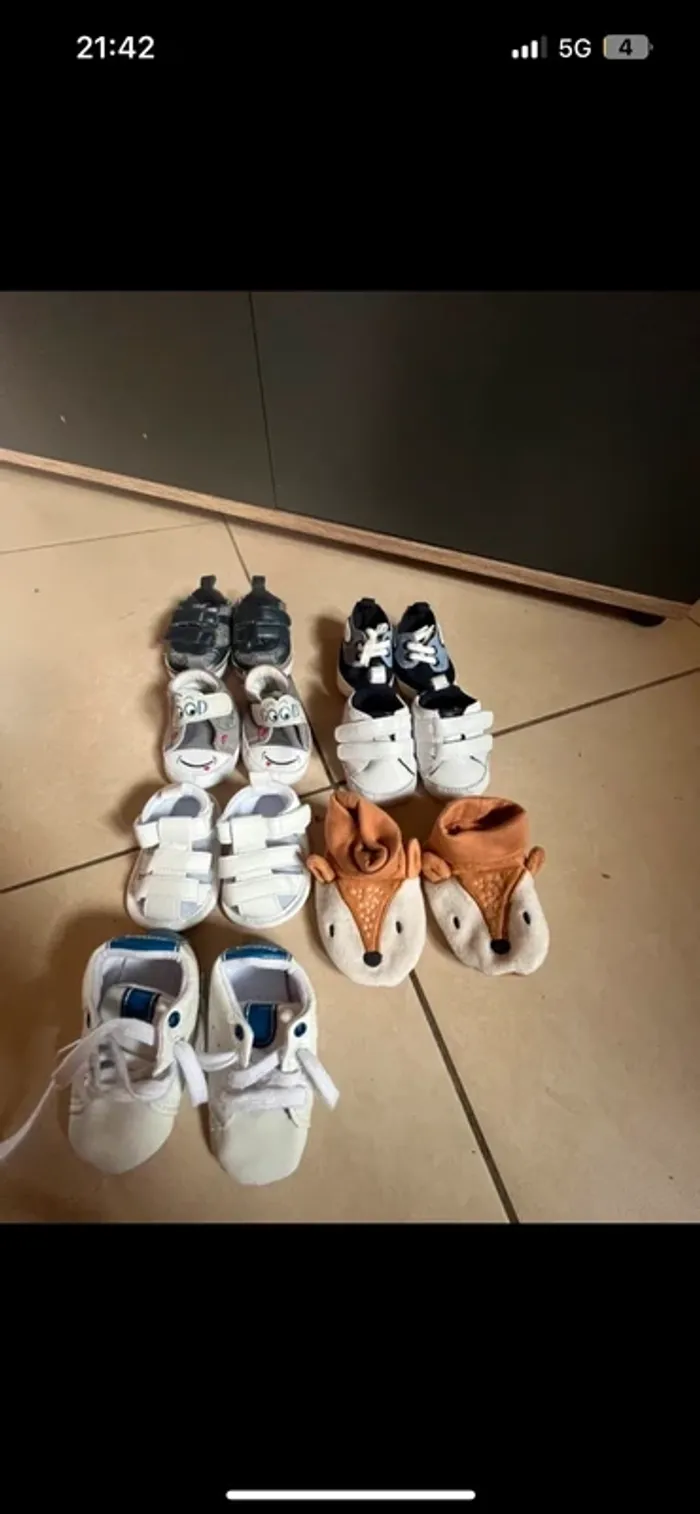 Paire de  chausson ou chaussure taille 16 ( prix a l’unité )