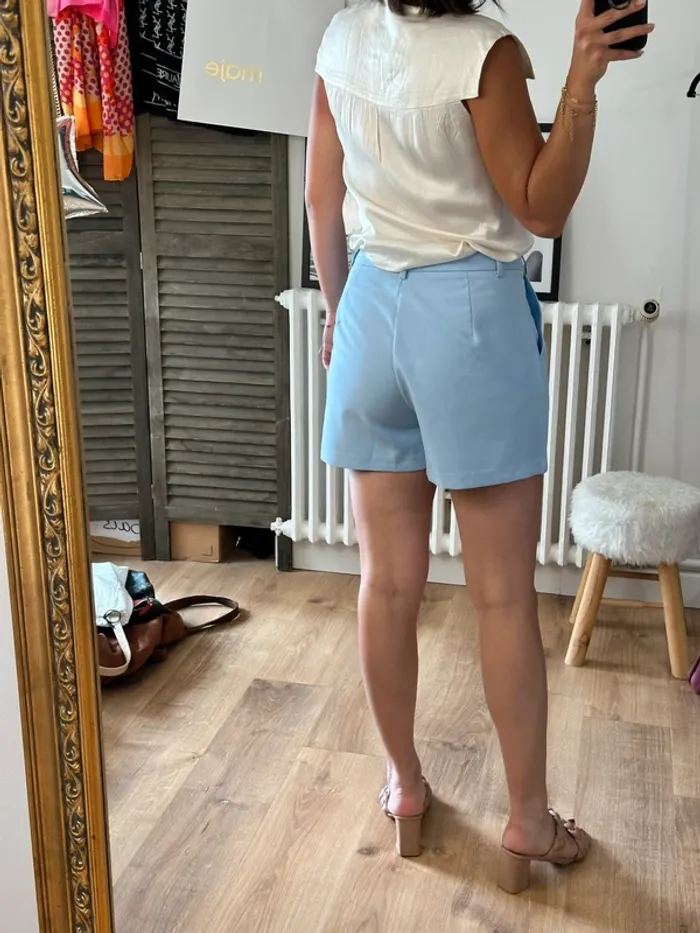 Short taille haute bleue ciel Lefties taille 38 - photo numéro 3