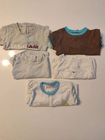 Vêtements 1 mois