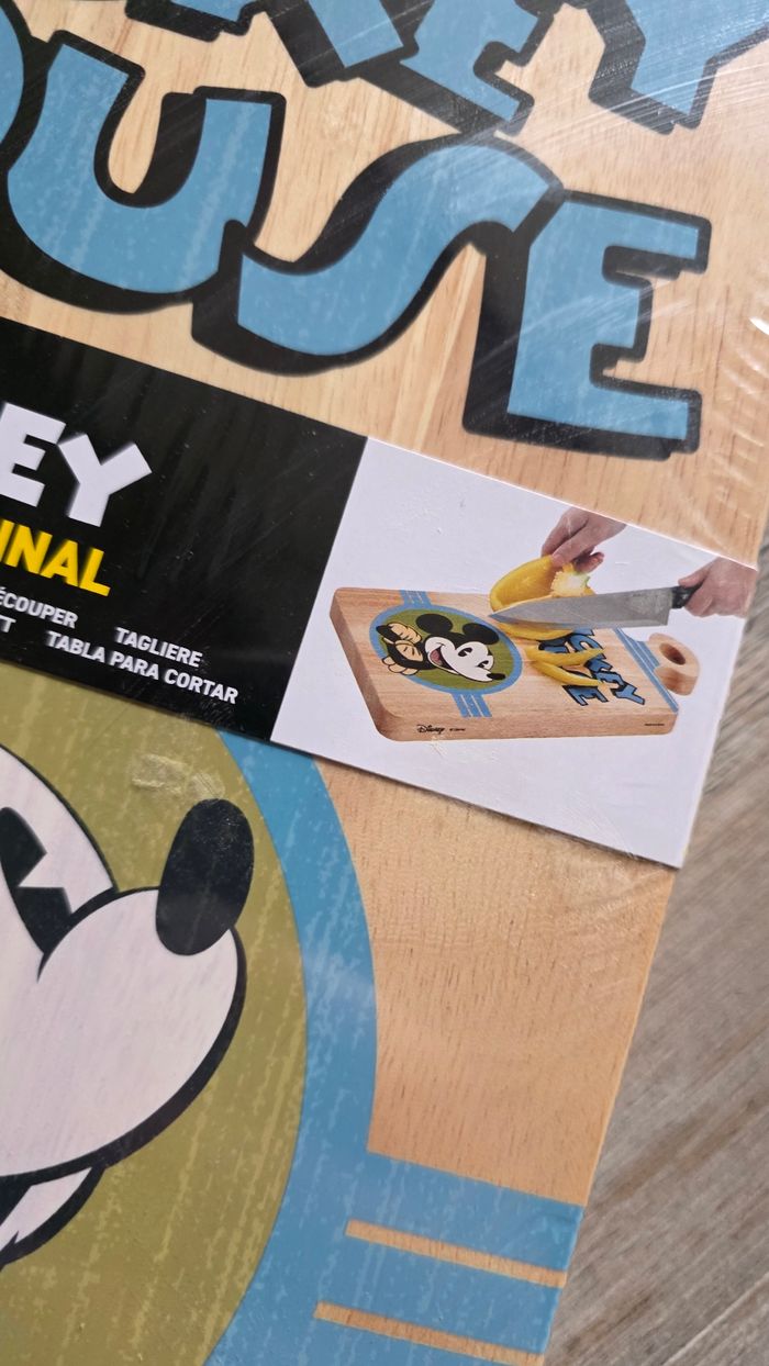 Planche à découper disney mickey mouse 90 ans funko sous blister - photo numéro 2