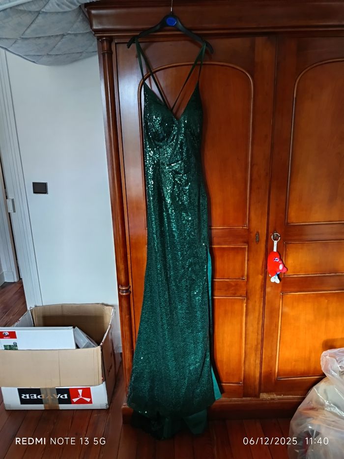 Robe à sequins vert bouteille T.40