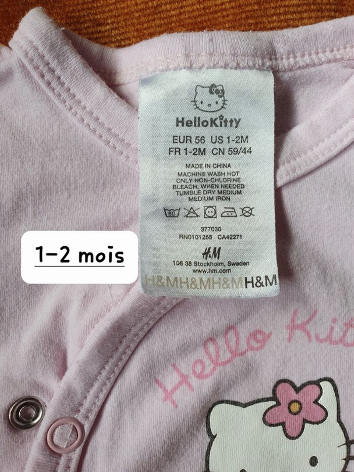Grenouillère hello kitty 1mois - photo numéro 3