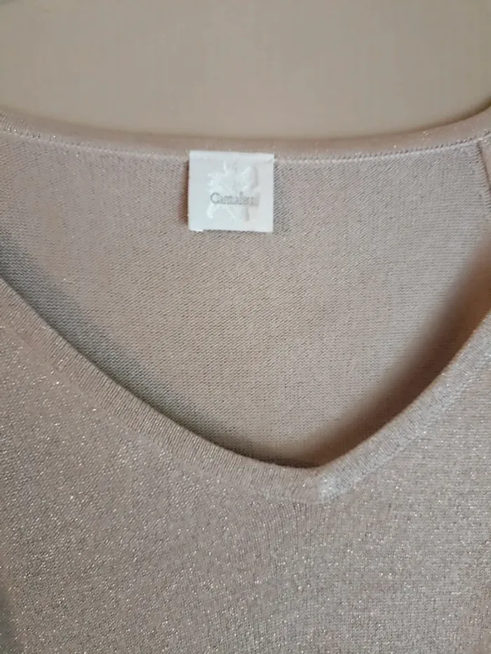 Jolie haut TBE taille 42 - photo numéro 2