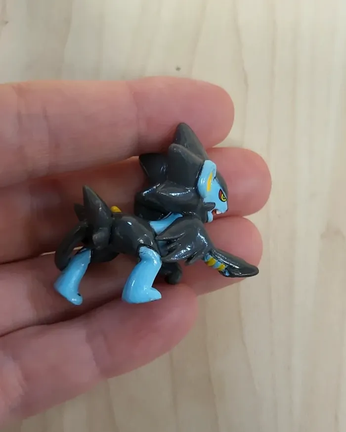 Toute petite figurine Pokemon : Luxray - photo numéro 4