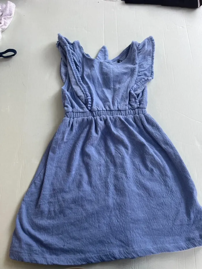 Robe 4 ans - photo numéro 2