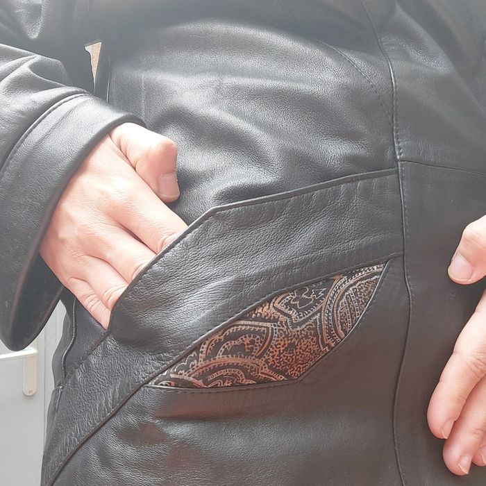 Magnifique blouson en cuir oversize - photo numéro 4