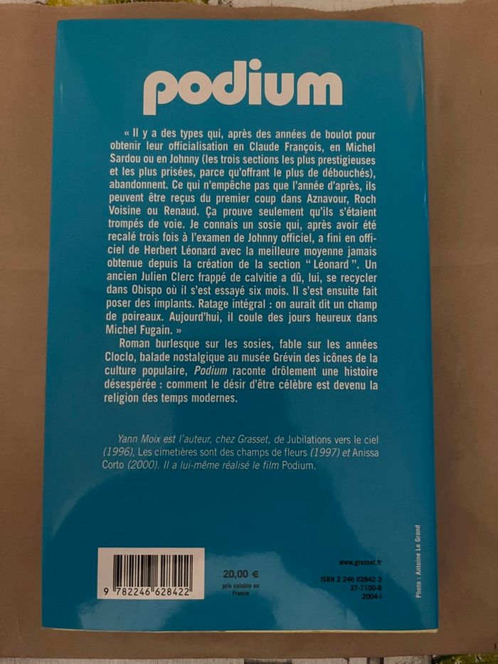 Podium Yann Moix Grasset - photo numéro 5