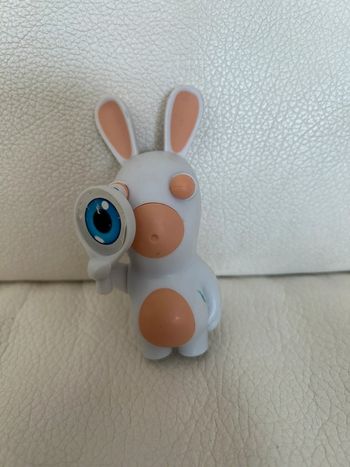 Figurine lapin crétin