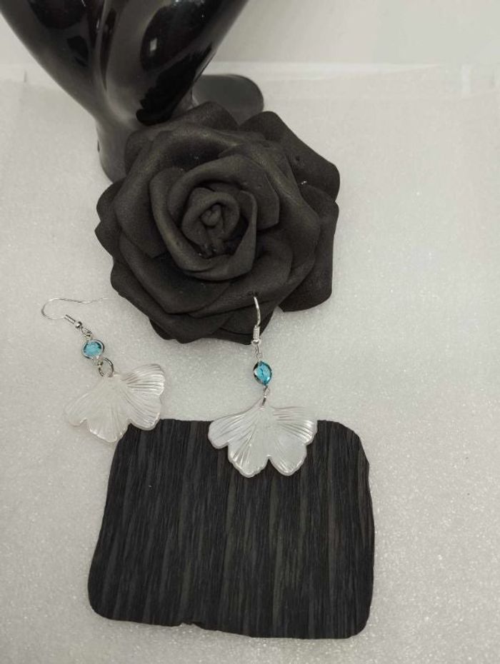boucles d'oreilles
