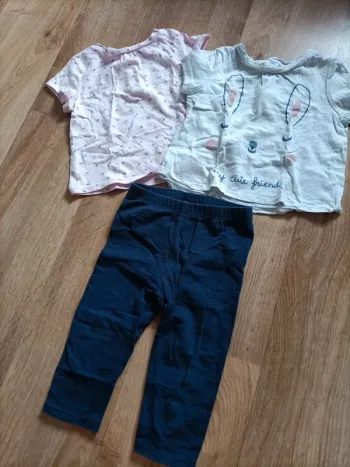 Ensemble t-shirt manches courtes et legging 12 mois