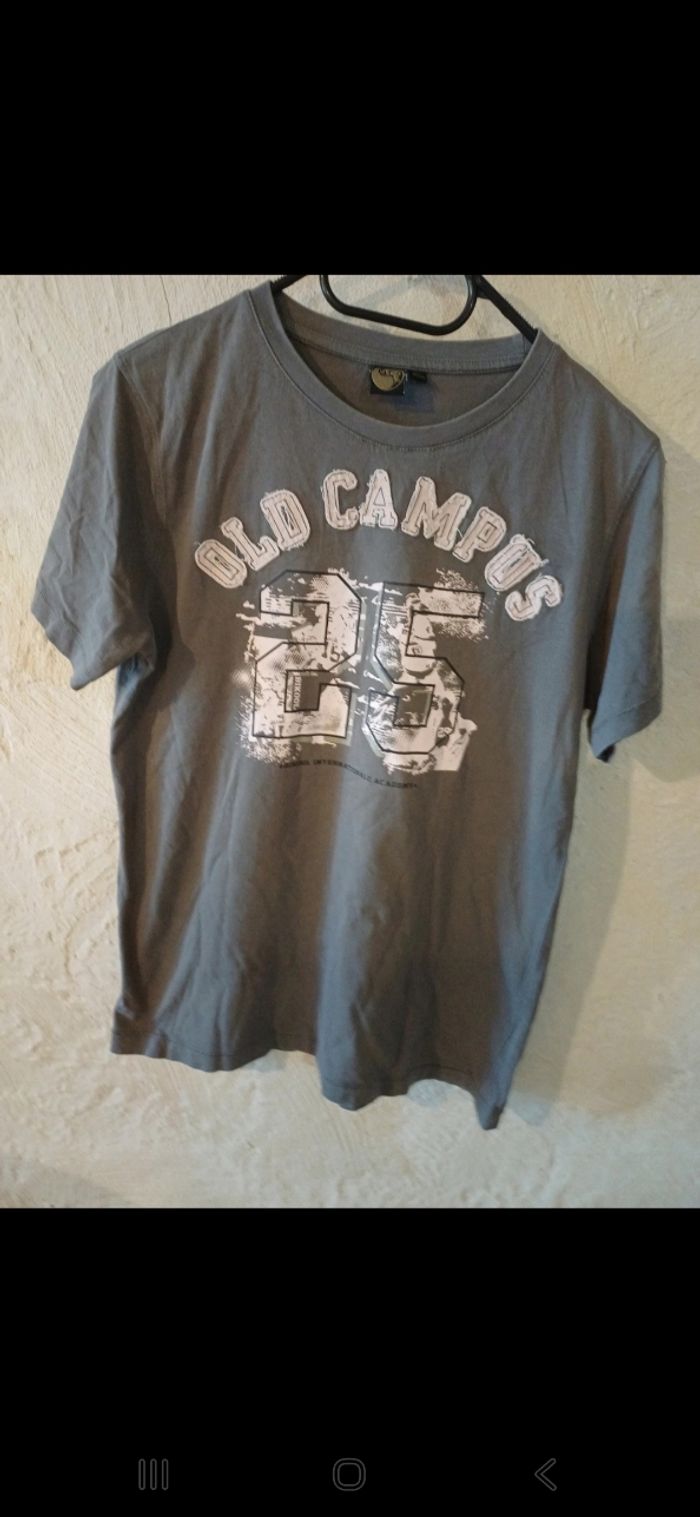 T.shirt garçon taille 14 ans