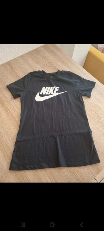Tee shirt nike
