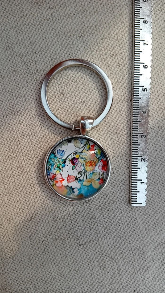 Porte clé fleuri - photo numéro 2