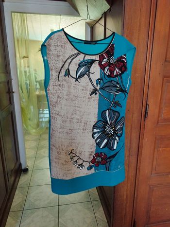 T-shirt bleu col rond à fleurs vintage M/38 y2k