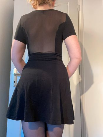 Robe dos transparent
