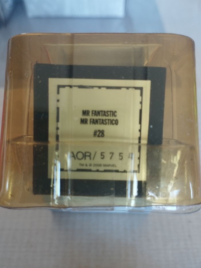 Figurine Marvel Mr fantastic en plomb - photo numéro 4