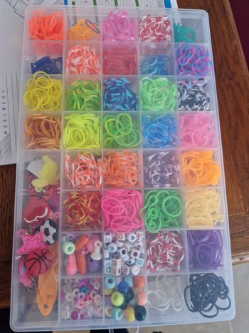 Elastiques et perles