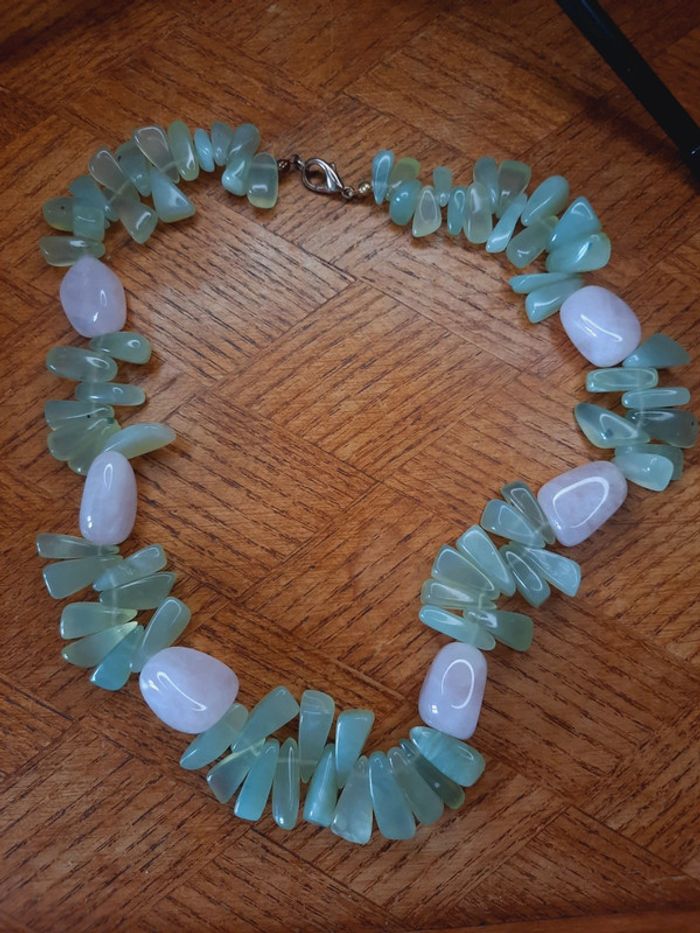 Collier calcedoine et quartz rose