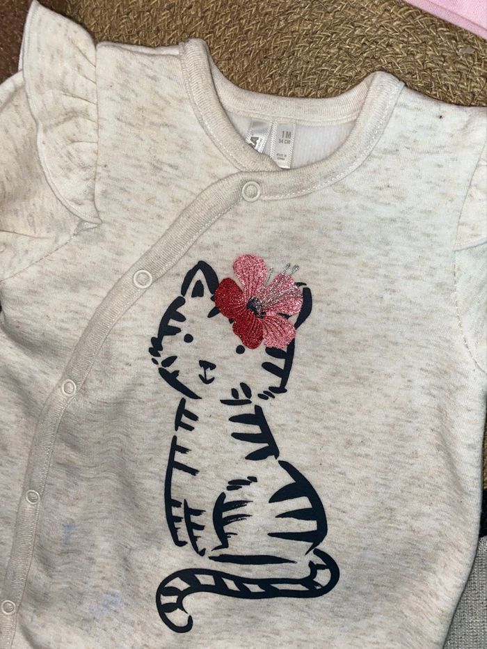 Pyjama neuf 1 mois - photo numéro 2