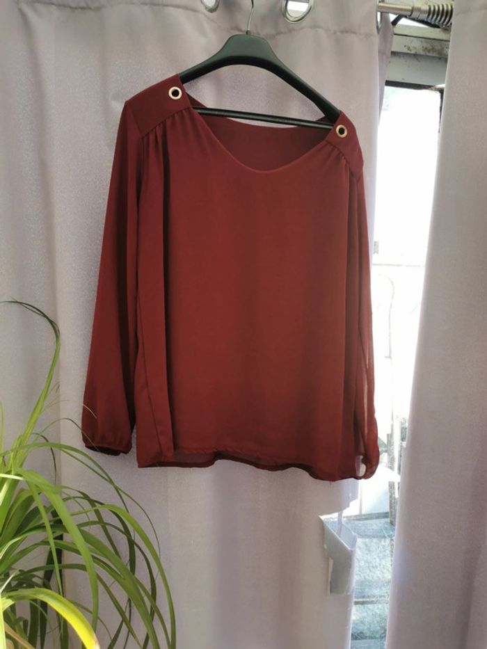 Blouse originale en 40 bordeaux oeillets - photo numéro 7