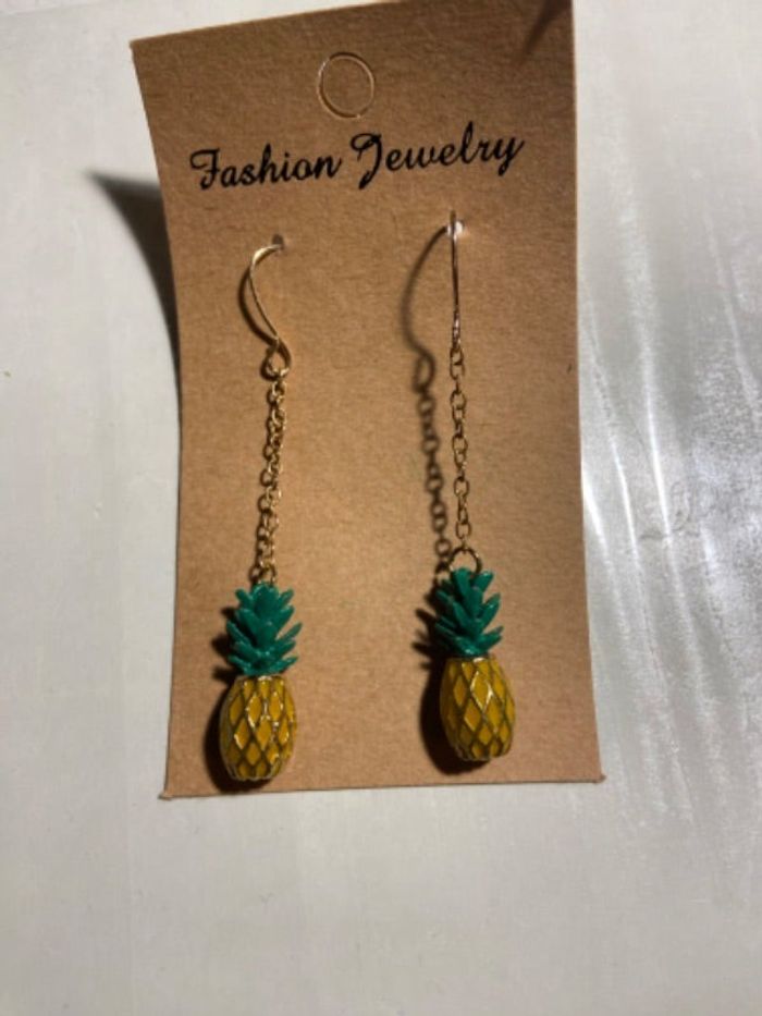 Boucles oreilles pensantes ananas