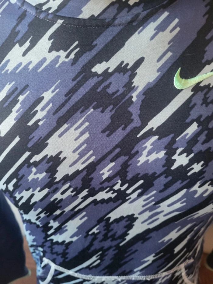 Magnifique sweat à capuche hoodie Nike femme taille M Ref 13IT019 - photo numéro 2